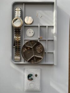 クリスチャンディオール　48．146　オーバーホール、ベルト修理しました