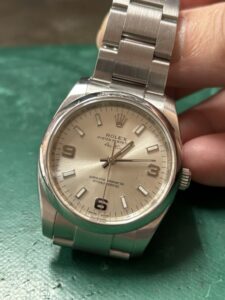 ロレックスエアキング　Ref.114200　バックル部分溶接修理しました